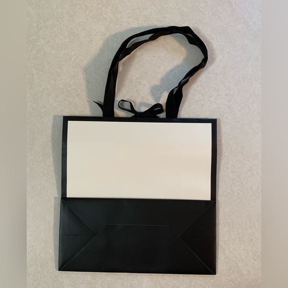 Gucci Gift Bag - Picture 5 of 7